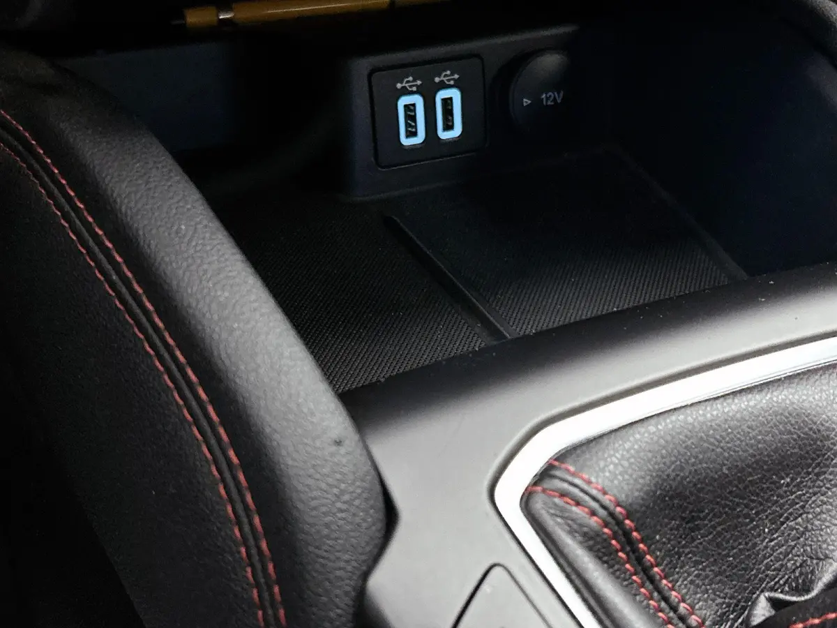 1.5 EcoBoost ST-Line | Trekhaak 1800 KG | Stoel & Stuurverwarming | Camera | Parkeersensoren | Keyless | Clima