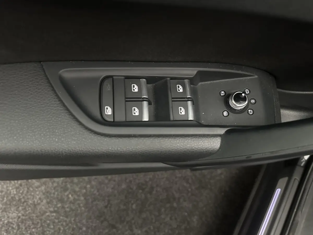 50 TFSI e quattro Pro Line Pano| S-Line| 360 Camera