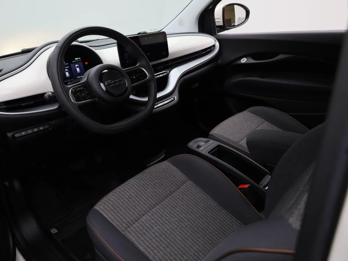 Icon 42 kWh | SOH 93% | APPLE CARPLAY - ANDROID AUTO | CRUISE CONTROL | CLIMATE CONTROL | LICHTMETALEN VELGEN | LED VERLICHTING | MULTIFUNCTIONEEL STUURWIEL |