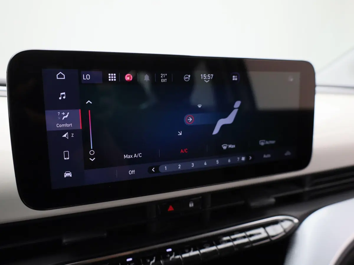 Icon 42 kWh | SOH 93% | APPLE CARPLAY - ANDROID AUTO | CRUISE CONTROL | CLIMATE CONTROL | LICHTMETALEN VELGEN | LED VERLICHTING | MULTIFUNCTIONEEL STUURWIEL |