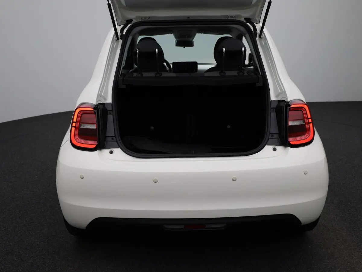Icon 42 kWh | SOH 93% | APPLE CARPLAY - ANDROID AUTO | CRUISE CONTROL | CLIMATE CONTROL | LICHTMETALEN VELGEN | LED VERLICHTING | MULTIFUNCTIONEEL STUURWIEL |