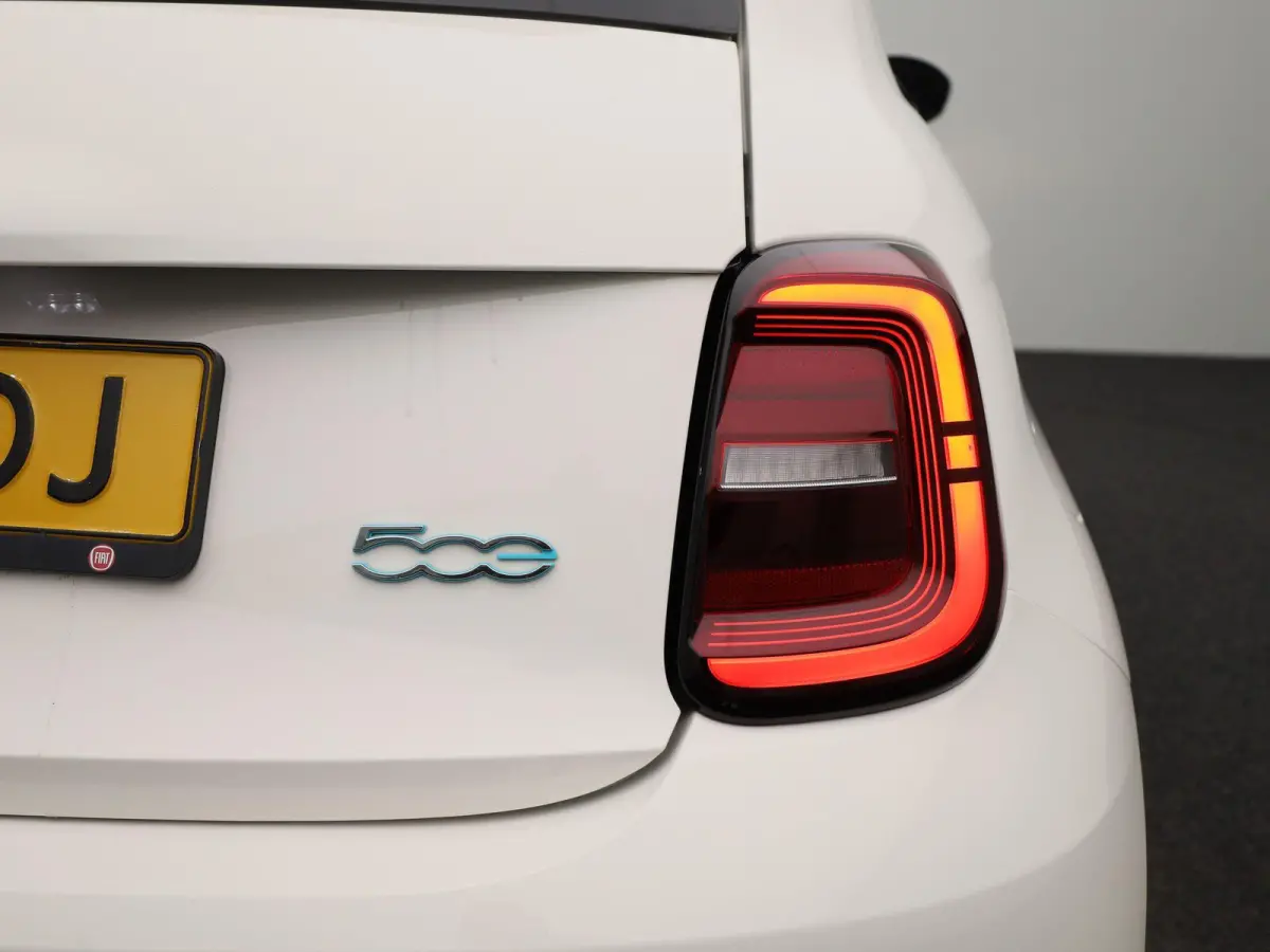 Icon 42 kWh | SOH 93% | APPLE CARPLAY - ANDROID AUTO | CRUISE CONTROL | CLIMATE CONTROL | LICHTMETALEN VELGEN | LED VERLICHTING | MULTIFUNCTIONEEL STUURWIEL |