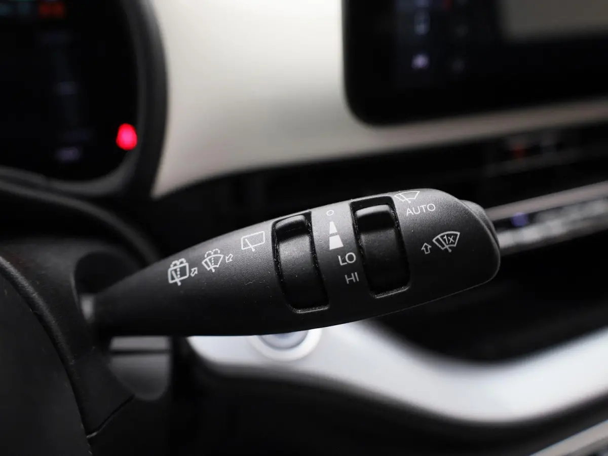 Icon 42 kWh | SOH 93% | APPLE CARPLAY - ANDROID AUTO | CRUISE CONTROL | CLIMATE CONTROL | LICHTMETALEN VELGEN | LED VERLICHTING | MULTIFUNCTIONEEL STUURWIEL |