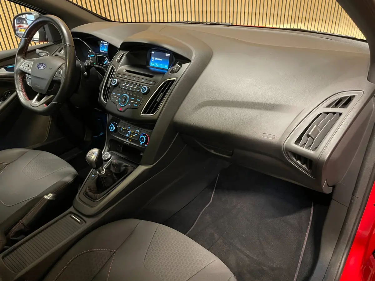 1.5 ST-LINE|150 PK|RED & BLACK EDITION|AIRCO|CRUISE CONTROL|KEYLESS GO|PARK-ASSIST|PDC V+A|START/STOP|18'''LMV|