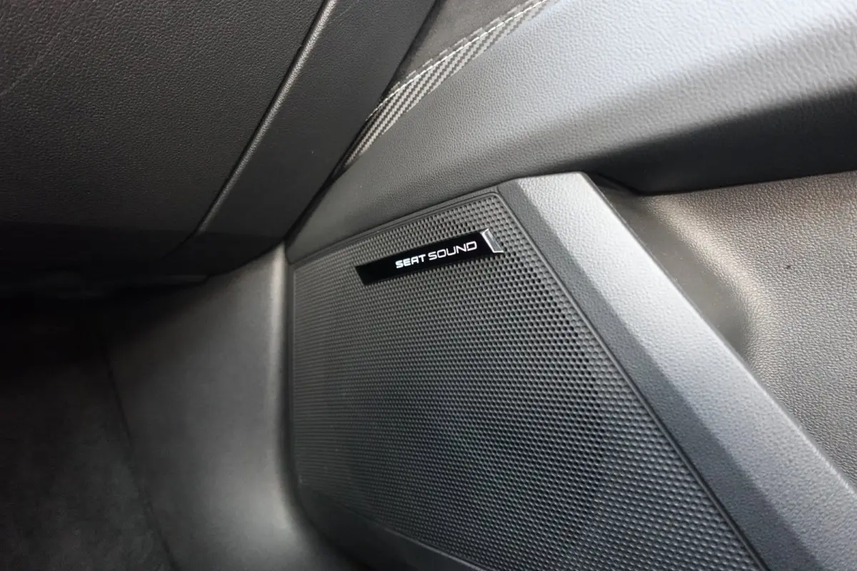 2.0 TSI CUPRA 300 PANO KEYLESS CRUISE