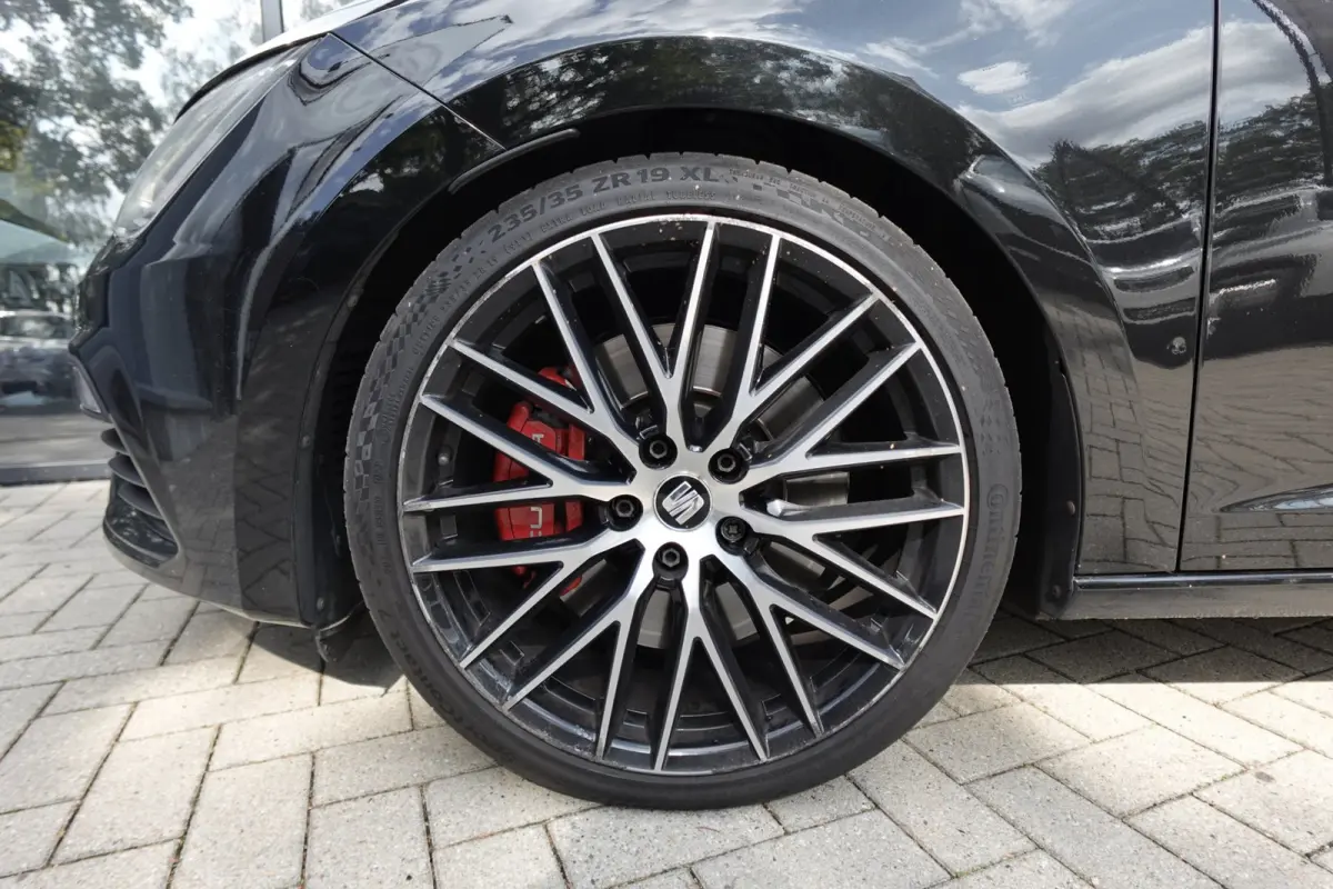 2.0 TSI CUPRA 300 PANO KEYLESS CRUISE