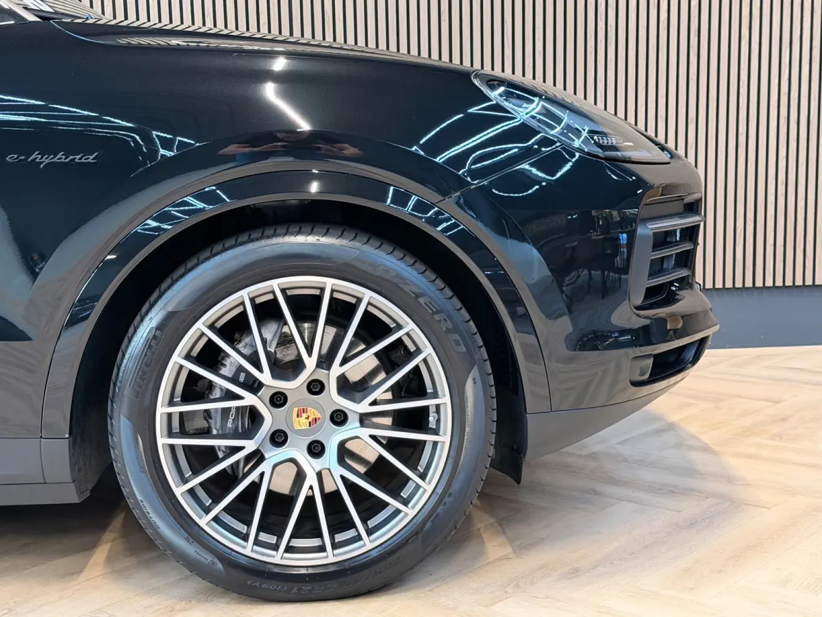 3.0 E-Hybrid 462PK Platinum Edition