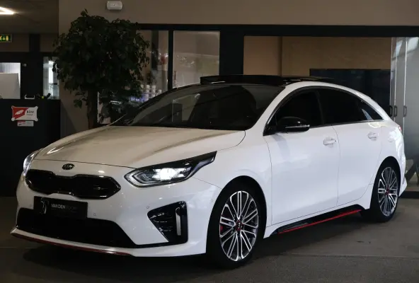 1.6 T-GDI 204pk GT-Line Aut Pano Navi Cam
