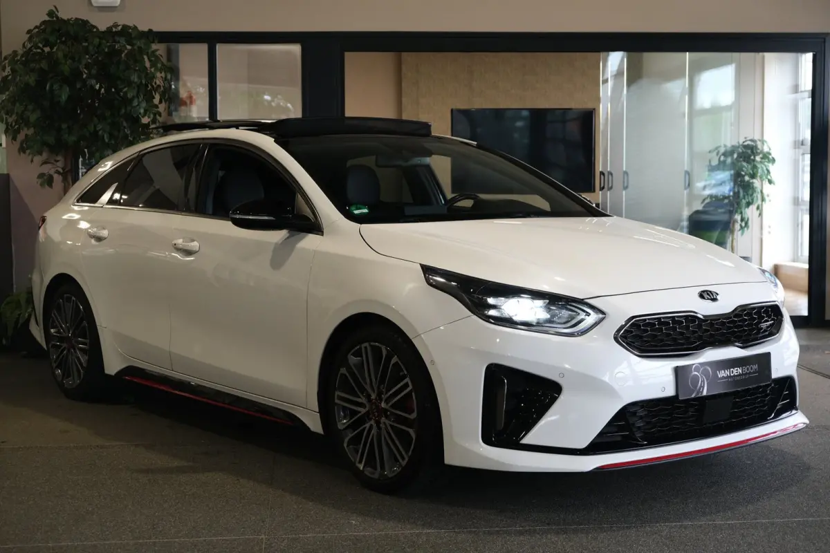 1.6 T-GDI 204pk GT-Line Aut Pano Navi Cam
