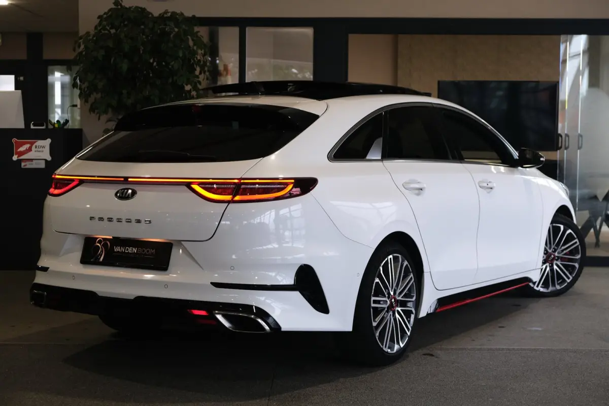 1.6 T-GDI 204pk GT-Line Aut Pano Navi Cam