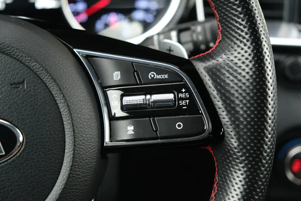 1.6 T-GDI 204pk GT-Line Aut Pano Navi Cam
