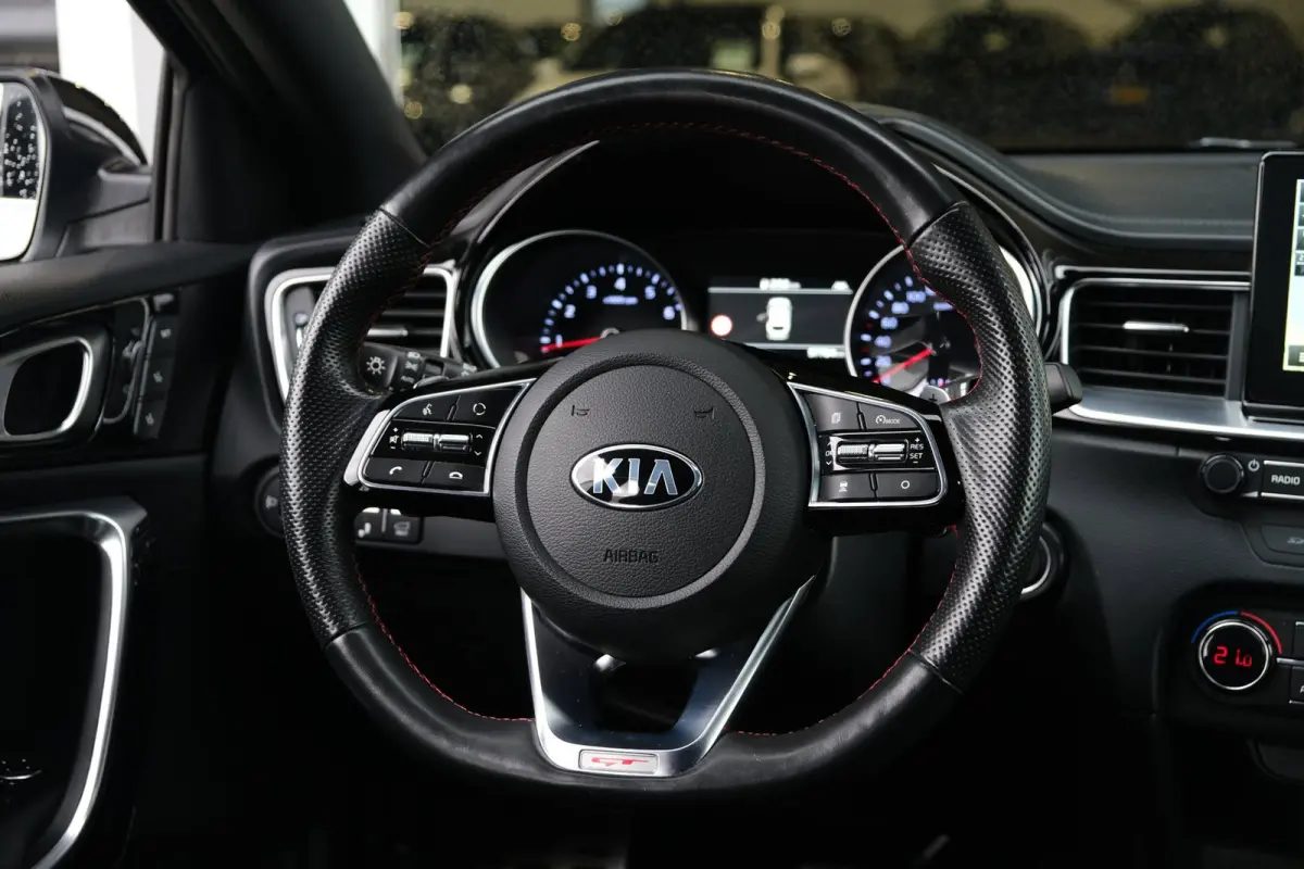 1.6 T-GDI 204pk GT-Line Aut Pano Navi Cam