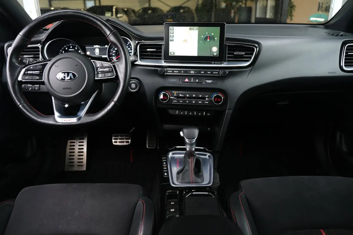1.6 T-GDI 204pk GT-Line Aut Pano Navi Cam