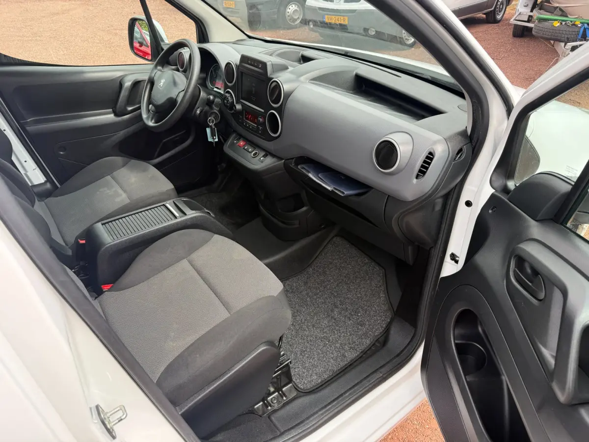 Electric L1 Premium Navigatie / Airco