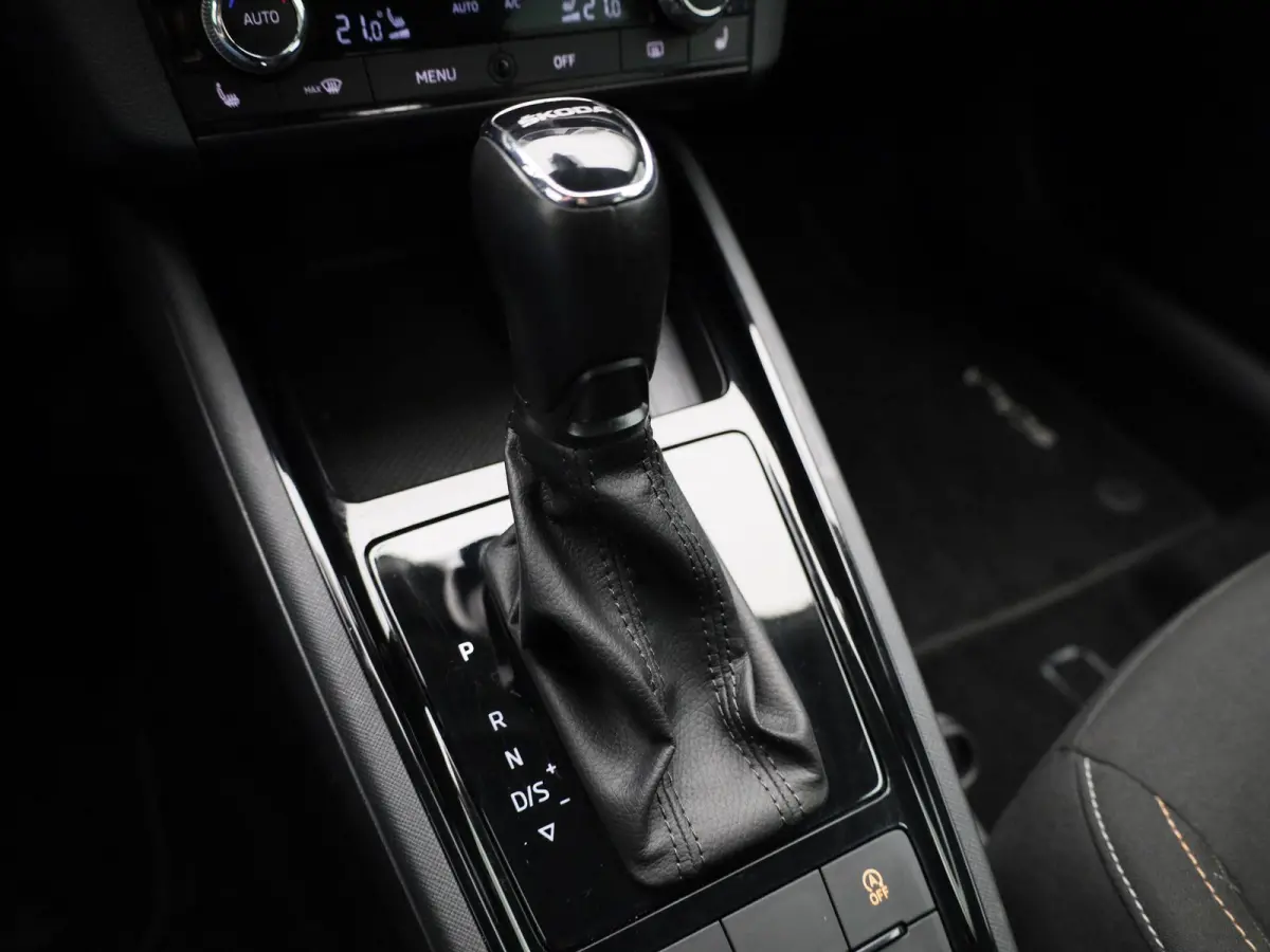 1.0 TSI Ambition | Apple Carplay / Android Auto | Airco | Radio |