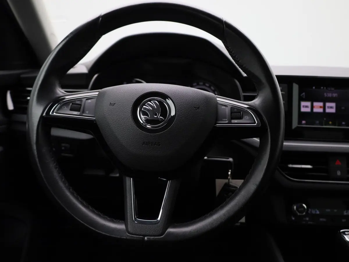 1.0 TSI Ambition | Apple Carplay / Android Auto | Airco | Radio |