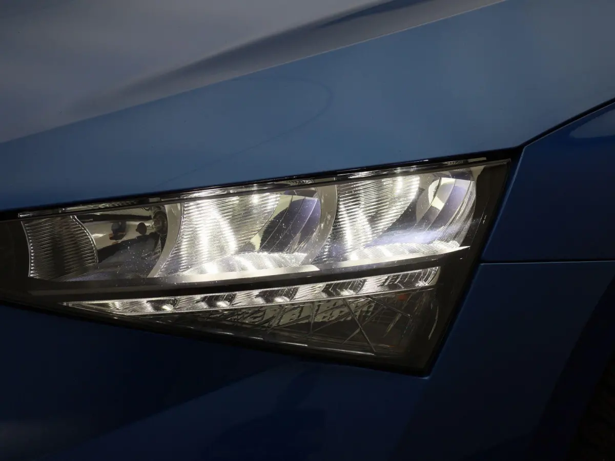 1.0 TSI Ambition | Apple Carplay / Android Auto | Airco | Radio |