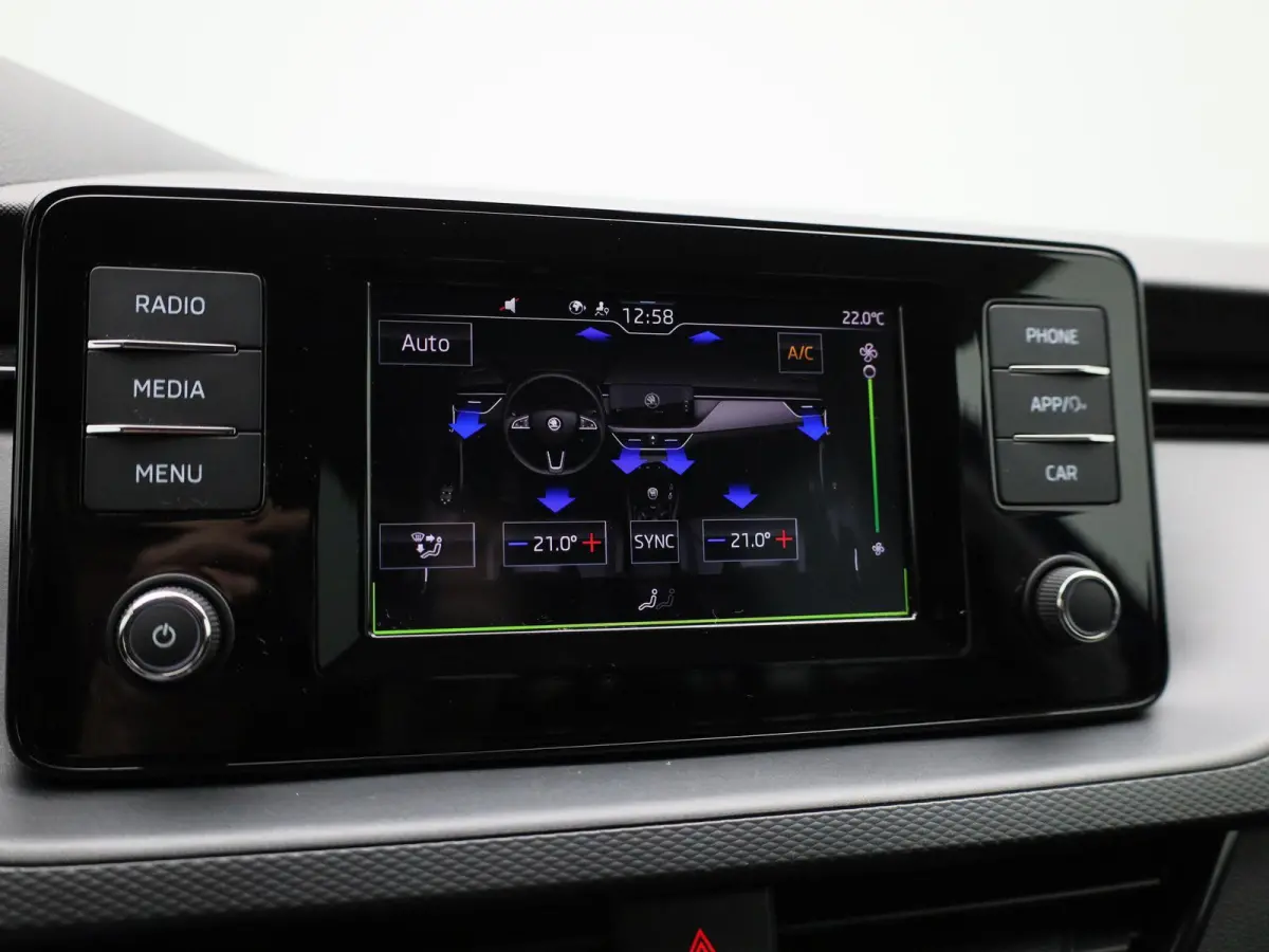 1.0 TSI Ambition | Apple Carplay / Android Auto | Airco | Radio |