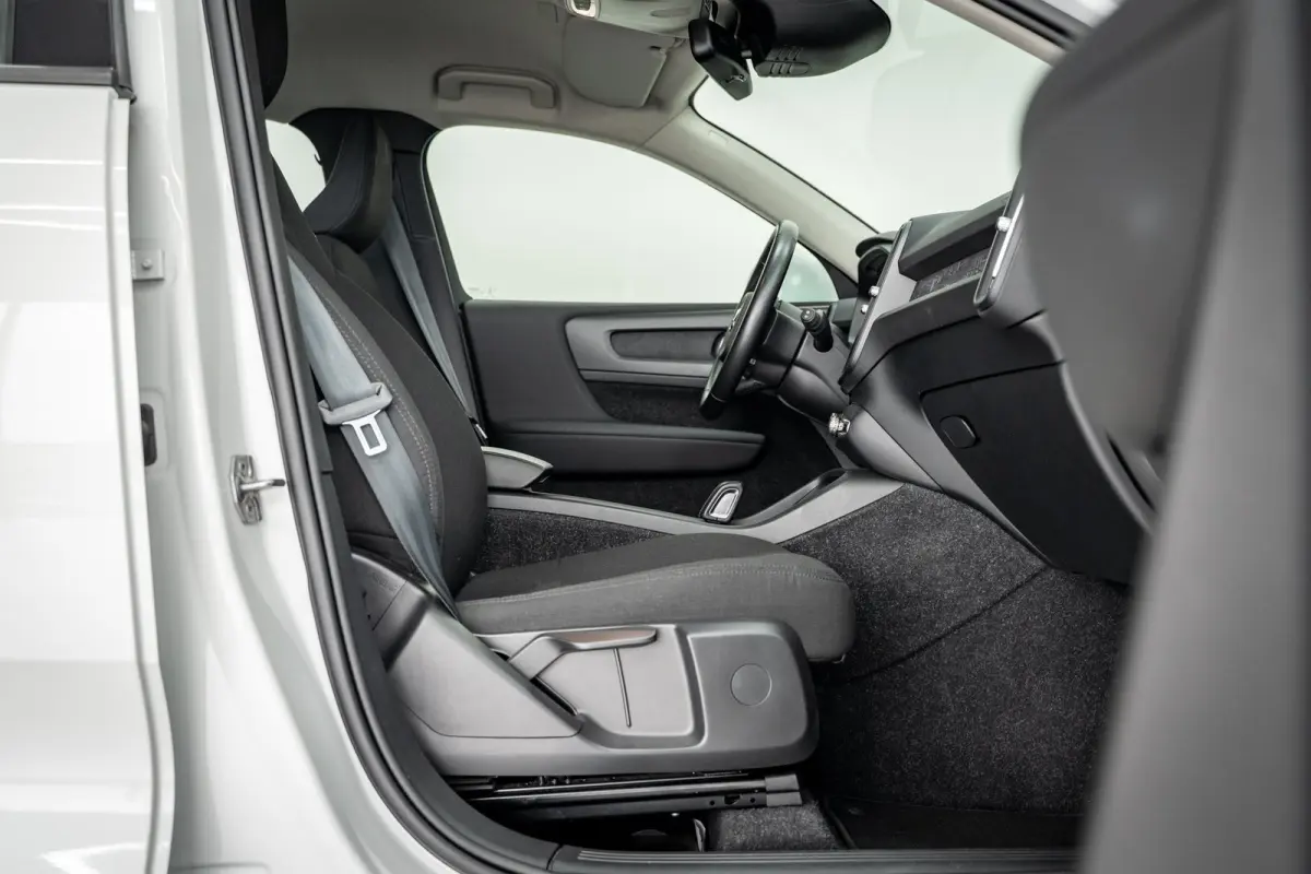 T2 129PK Automaat Momentum Core | Climate Pack | Park Assist Pack