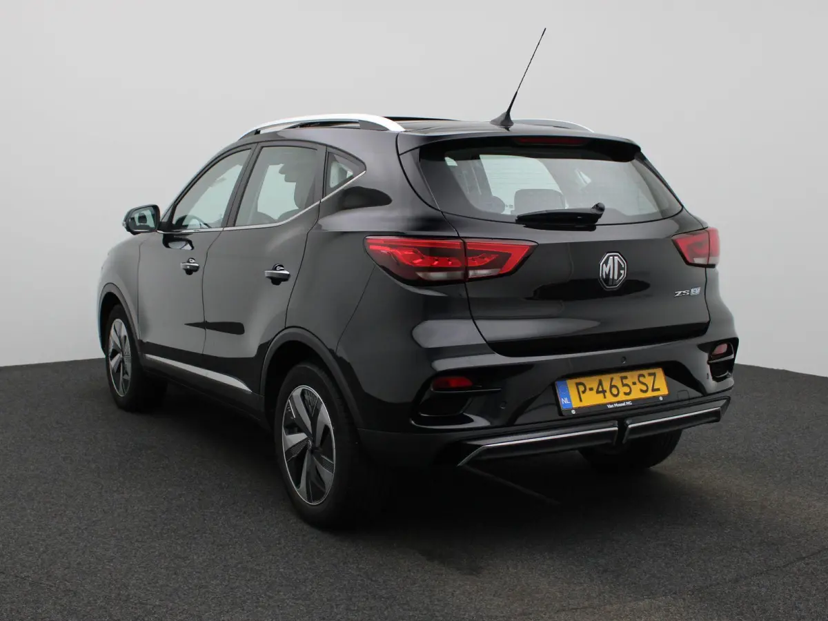 MG EV Standard Range Luxury 50 kWh | Apple carplay / Android | Parkeer camera | Lederen bekleding | Panorama dak