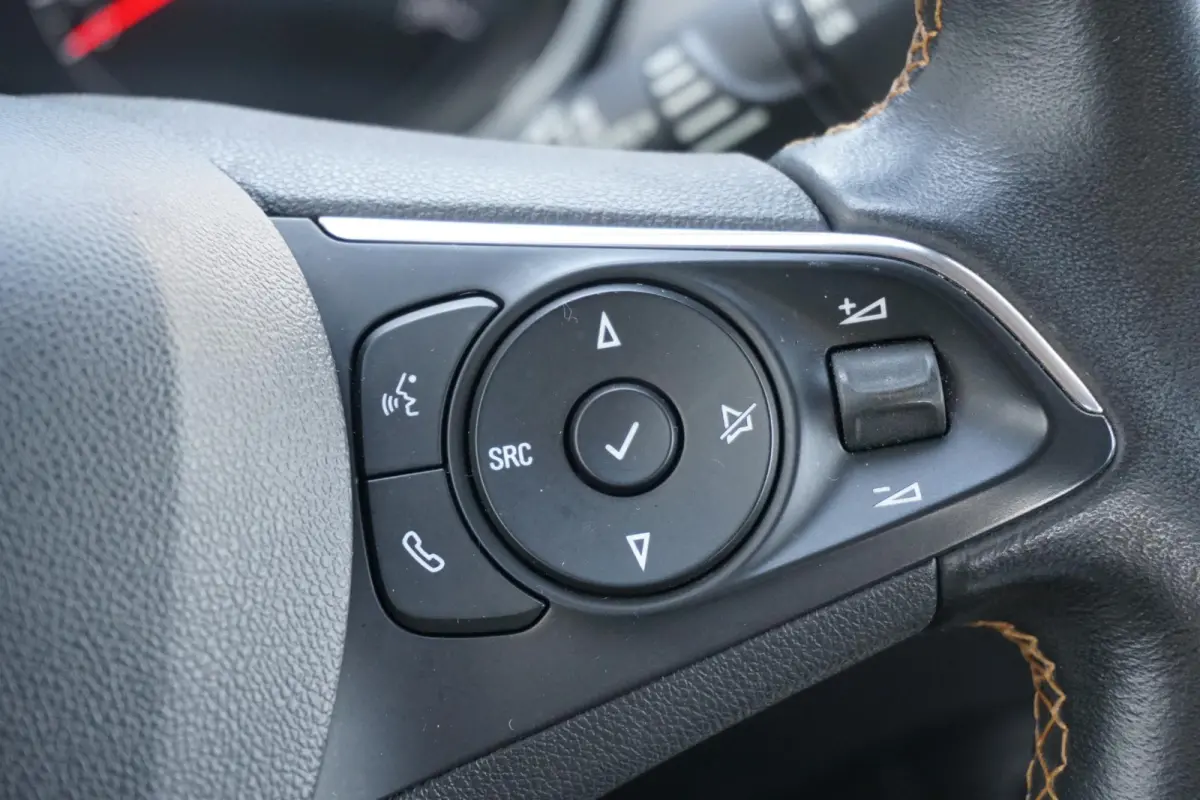 1.2 Turbo Innovation *25.051 NAP* + TREKHAAK / NAVI / KEYLESS / SENSOREN / CARPLAY