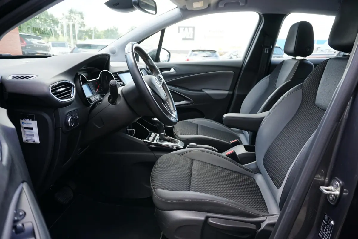 1.2 Turbo Innovation *25.051 NAP* + TREKHAAK / NAVI / KEYLESS / SENSOREN / CARPLAY