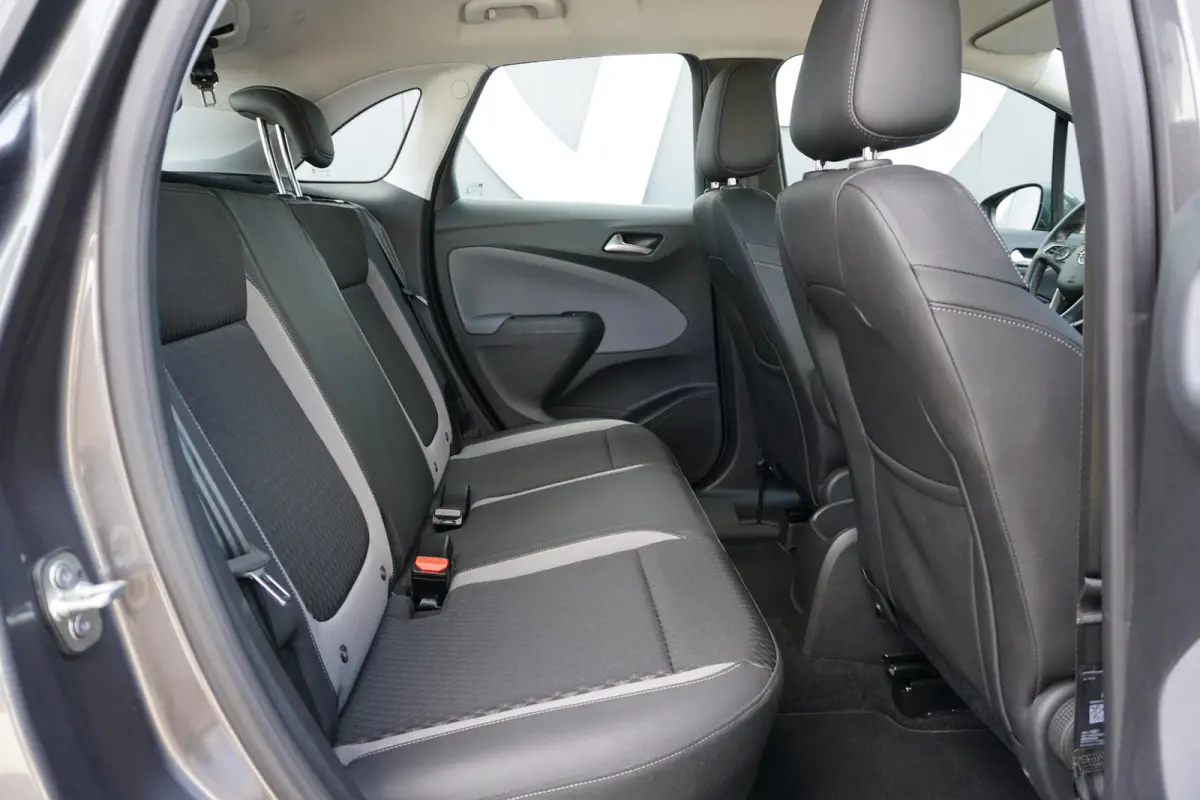 1.2 Turbo Innovation *25.051 NAP* + TREKHAAK / NAVI / KEYLESS / SENSOREN / CARPLAY
