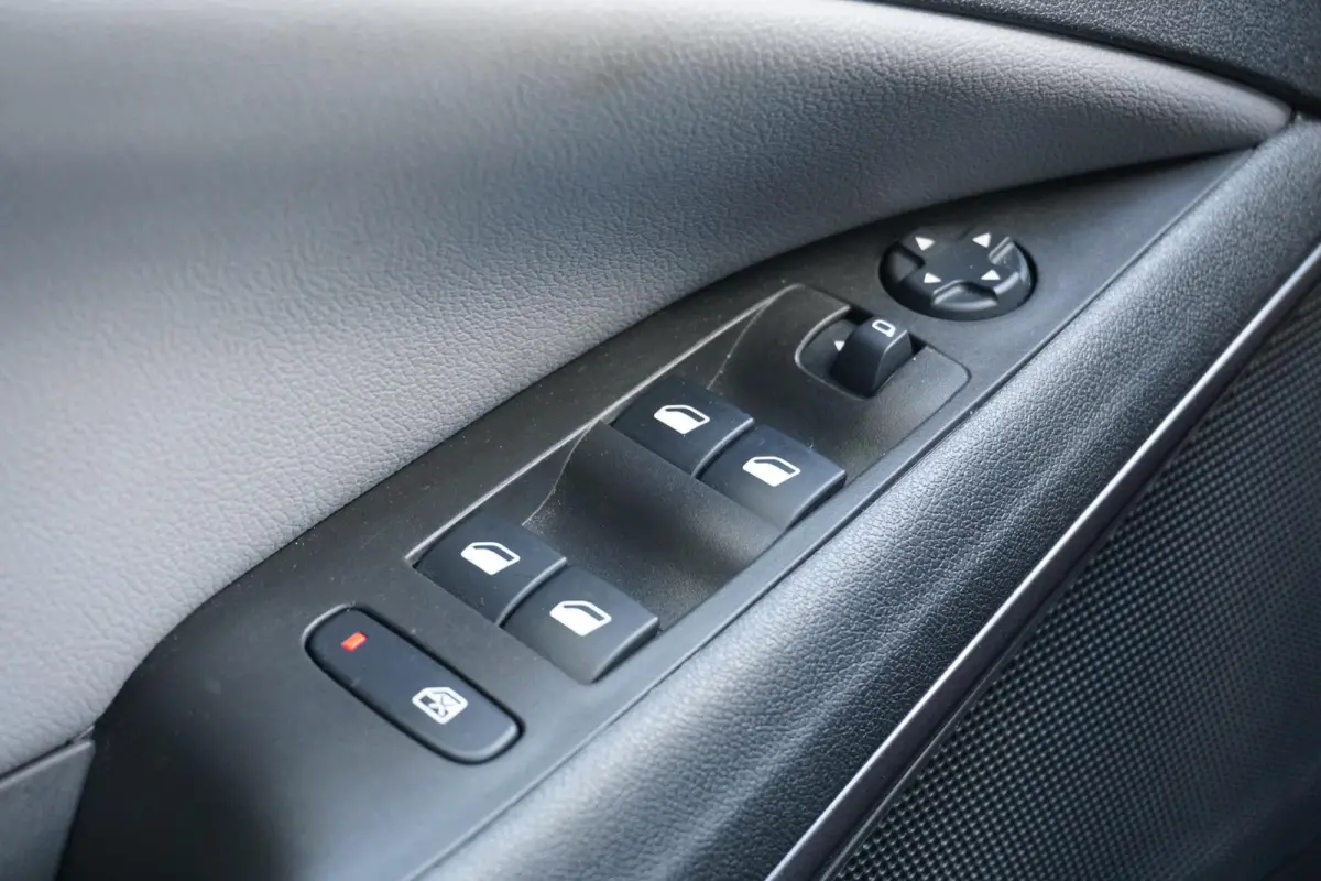 1.2 Turbo Innovation *25.051 NAP* + TREKHAAK / NAVI / KEYLESS / SENSOREN / CARPLAY