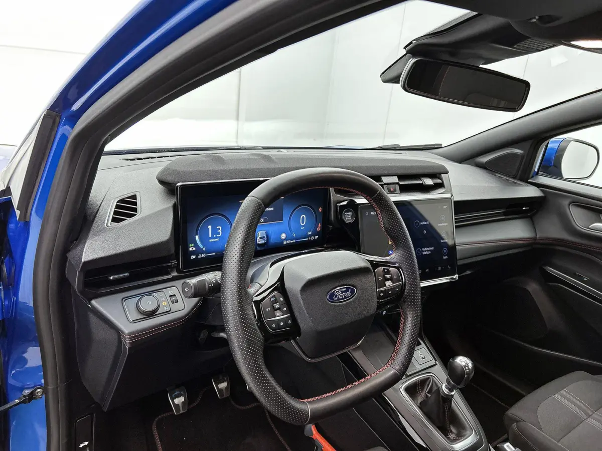 1.0 EcoBoost ST-Line | Stoel & Stuurverwarming | Keyless | LED | Privacy Glass |