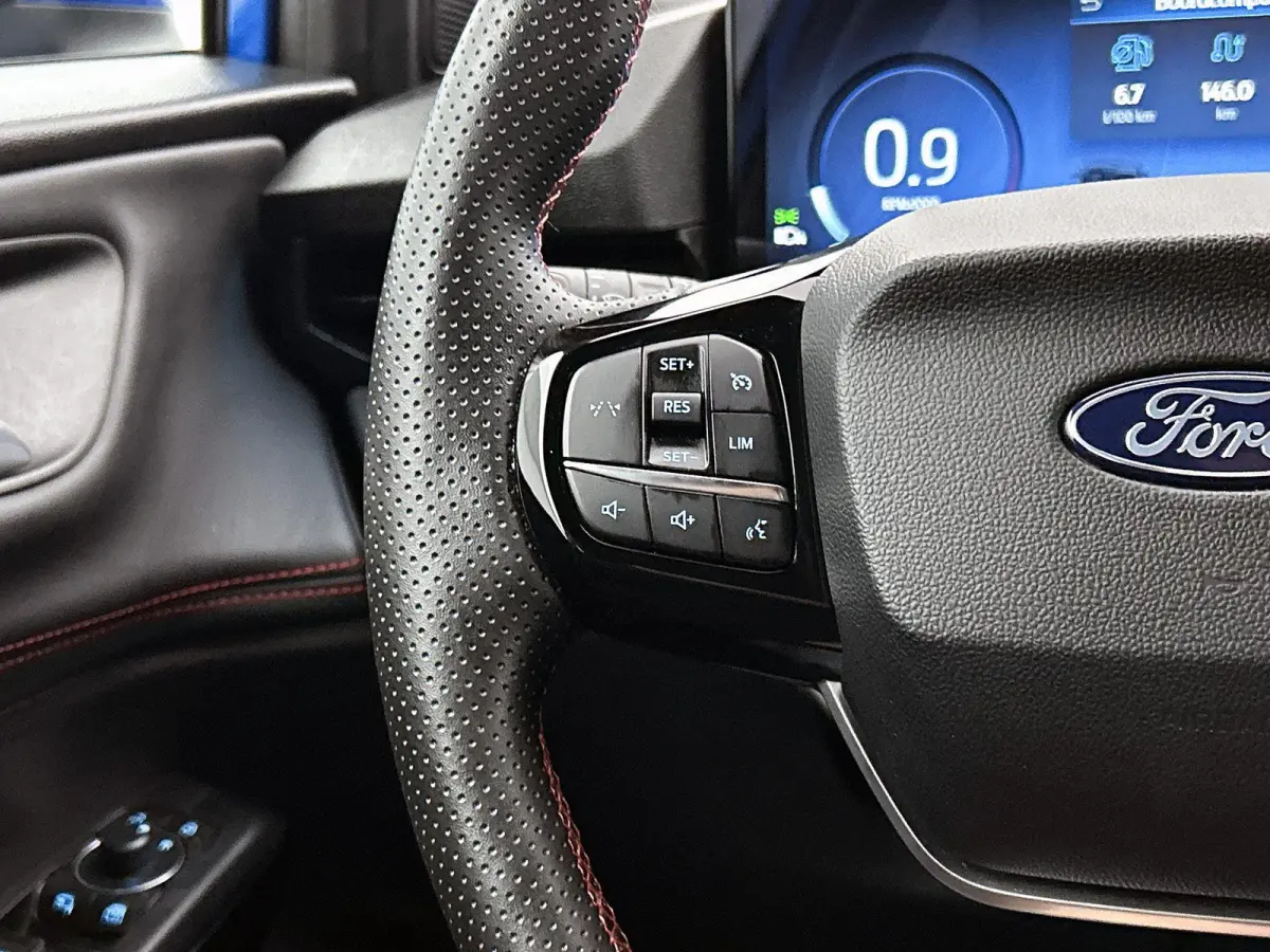 1.0 EcoBoost ST-Line | Stoel & Stuurverwarming | Keyless | LED | Privacy Glass |