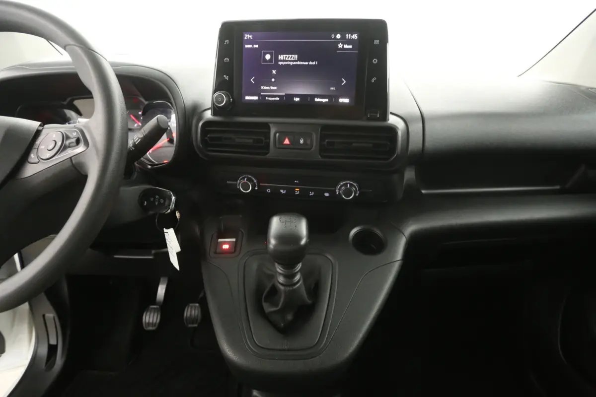 Cargo 1.5D 102PK | 3 Zits | Airco | Cruise | Carplay | Parkeersens.