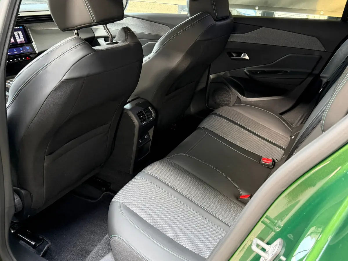 1.2 PureTech Allure Pack Business | Leder | 360 cam | ACC | LED | Navi | Carplay
