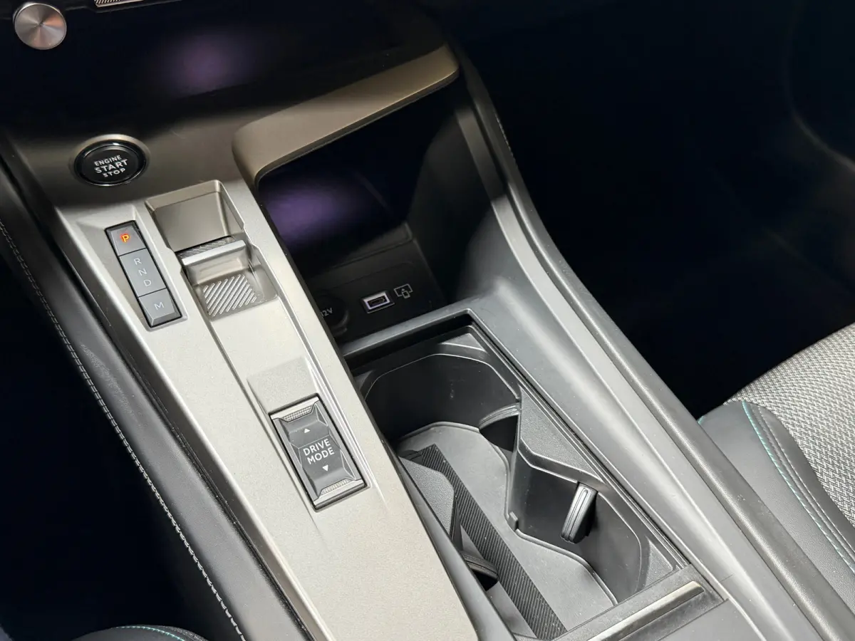 1.2 PureTech Allure Pack Business | Leder | 360 cam | ACC | LED | Navi | Carplay