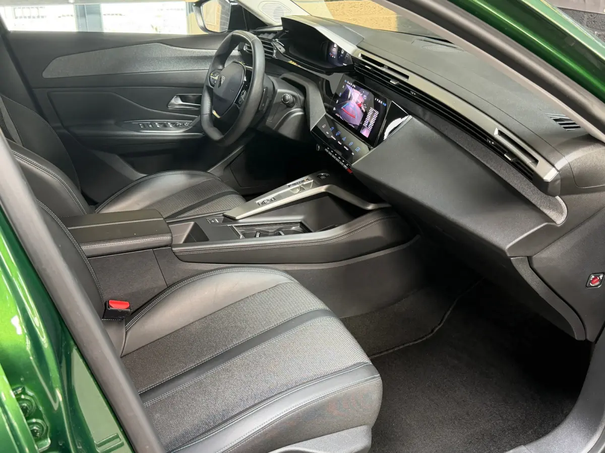 1.2 PureTech Allure Pack Business | Leder | 360 cam | ACC | LED | Navi | Carplay