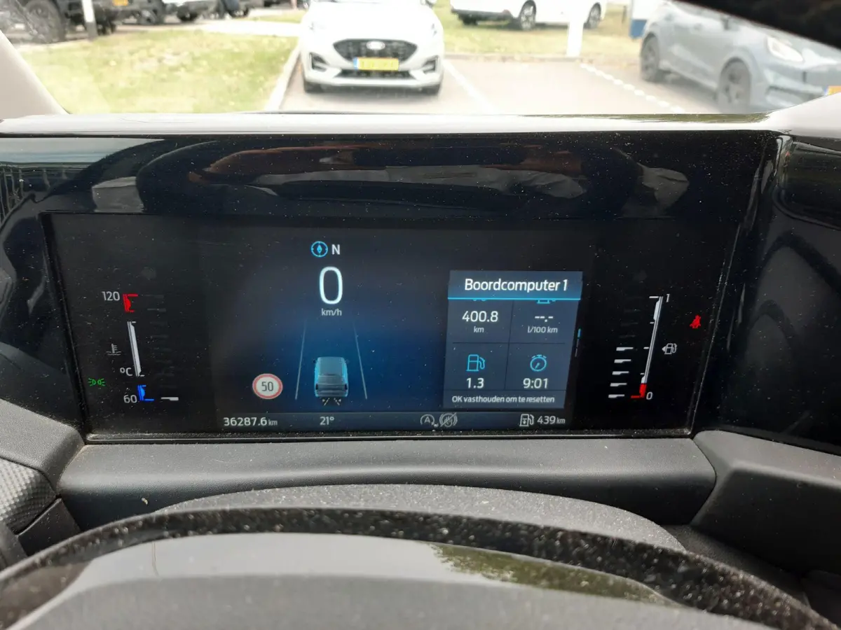280 2.0 TDCI L1H1 Limited | 5 jaar Fabrieksgarantie! | Trekhaak | LED | Keyless | Stoelverwarming