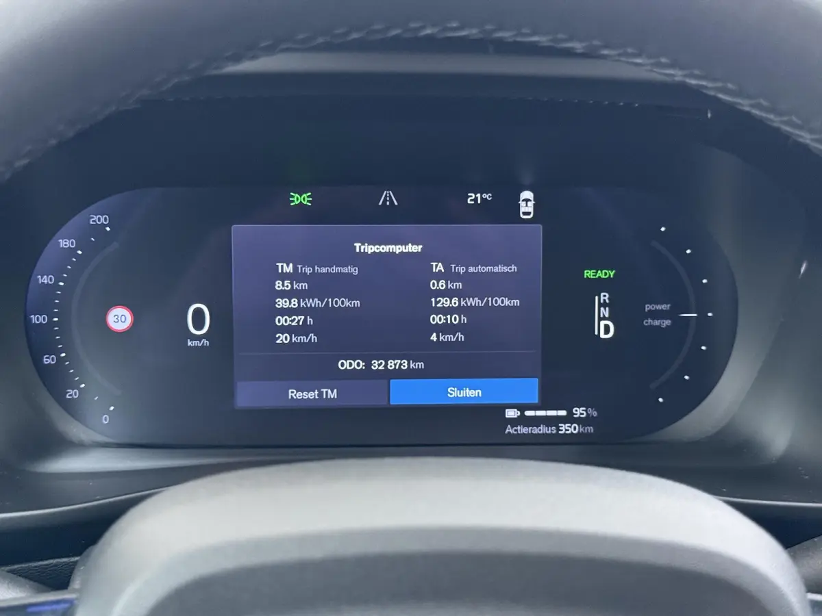 Recharge Twin Intro Edition 78 kWh 4WD VAN:36.900,- VOOR:32.440 ,- UW HERFSTVOORDEEL:4.460,-SOH:91%  | WARMTEPOMP | ORIGINEEL NEDERLANDSE AUTO | VOLLEDIG VOLVO DEALER-ONDERHOUDEN | ELEKTRISC