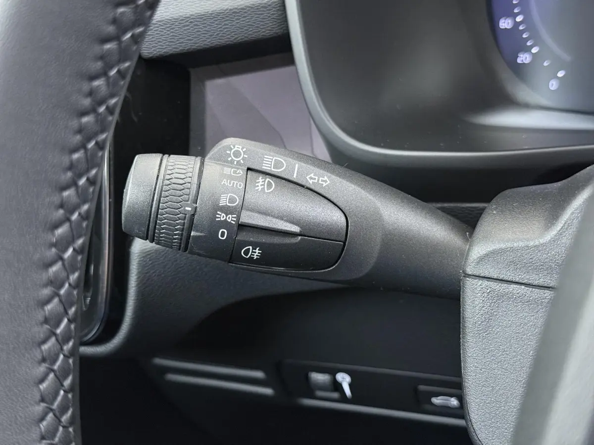 Recharge Twin Intro Edition 78 kWh 4WD VAN:36.900,- VOOR:32.440 ,- UW HERFSTVOORDEEL:4.460,-SOH:91%  | WARMTEPOMP | ORIGINEEL NEDERLANDSE AUTO | VOLLEDIG VOLVO DEALER-ONDERHOUDEN | ELEKTRISC
