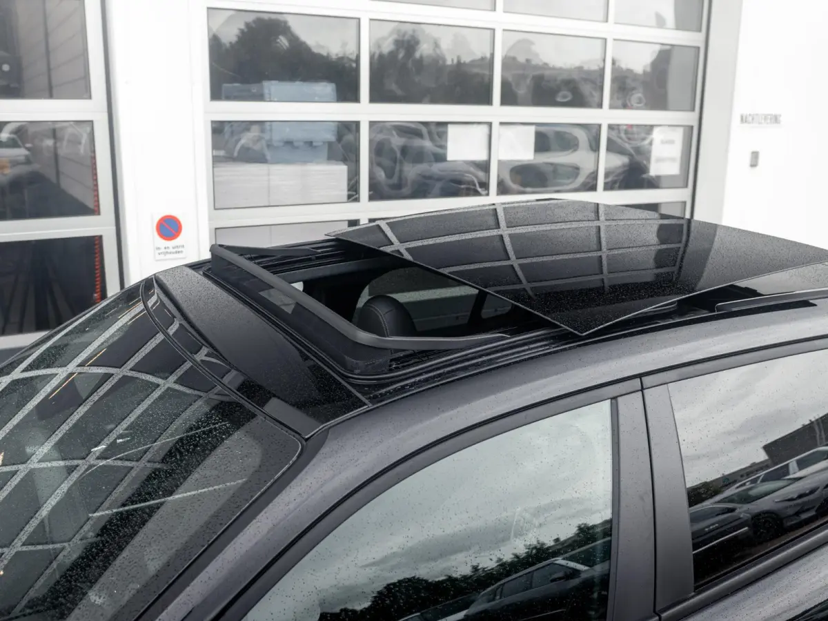 85th Anniversary 54 kWh | Schuif/Kanteldak | Adapt. Cruise | Winter Pack | Warmtepomp | Handsfree Achterklep | Convenience Pack