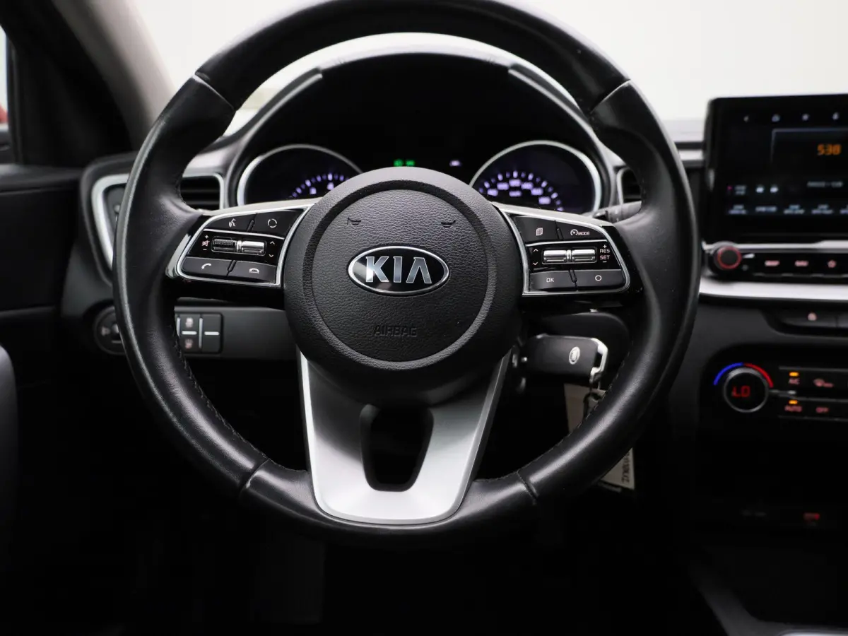 1.0 T-GDi DynamicLine | Apple Carplay / Android Auto | Achteruitrijcamera | Parkeersensoren | Trekhaak |