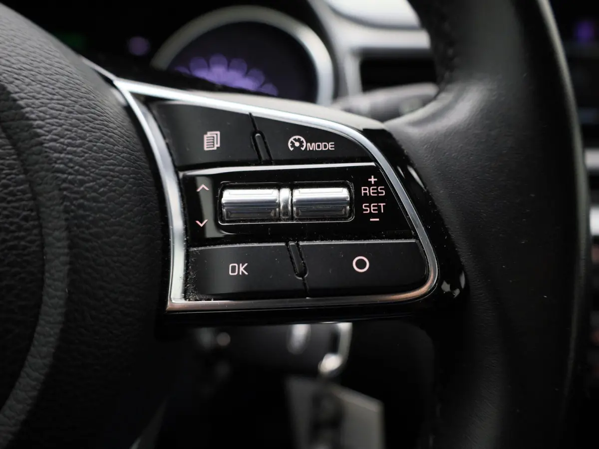 1.0 T-GDi DynamicLine | Apple Carplay / Android Auto | Achteruitrijcamera | Parkeersensoren | Trekhaak |