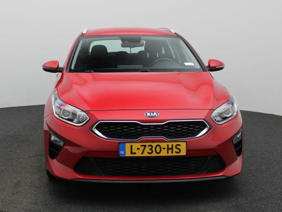 1.0 T-GDi DynamicLine | Apple Carplay / Android Auto | Achteruitrijcamera | Parkeersensoren | Trekhaak |