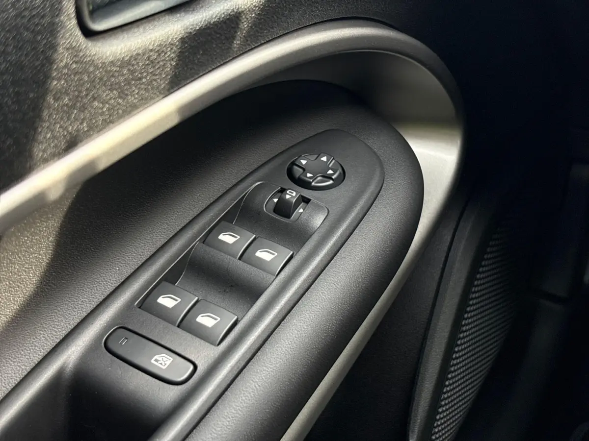1.2 e-Hybrid 85th Anniversary MY'27 | Navigatie | Stoelverwarming | Schuifdak | Two-Tone Lak | Apple Carplay/Android Auto | Adaptive Cruise Control |