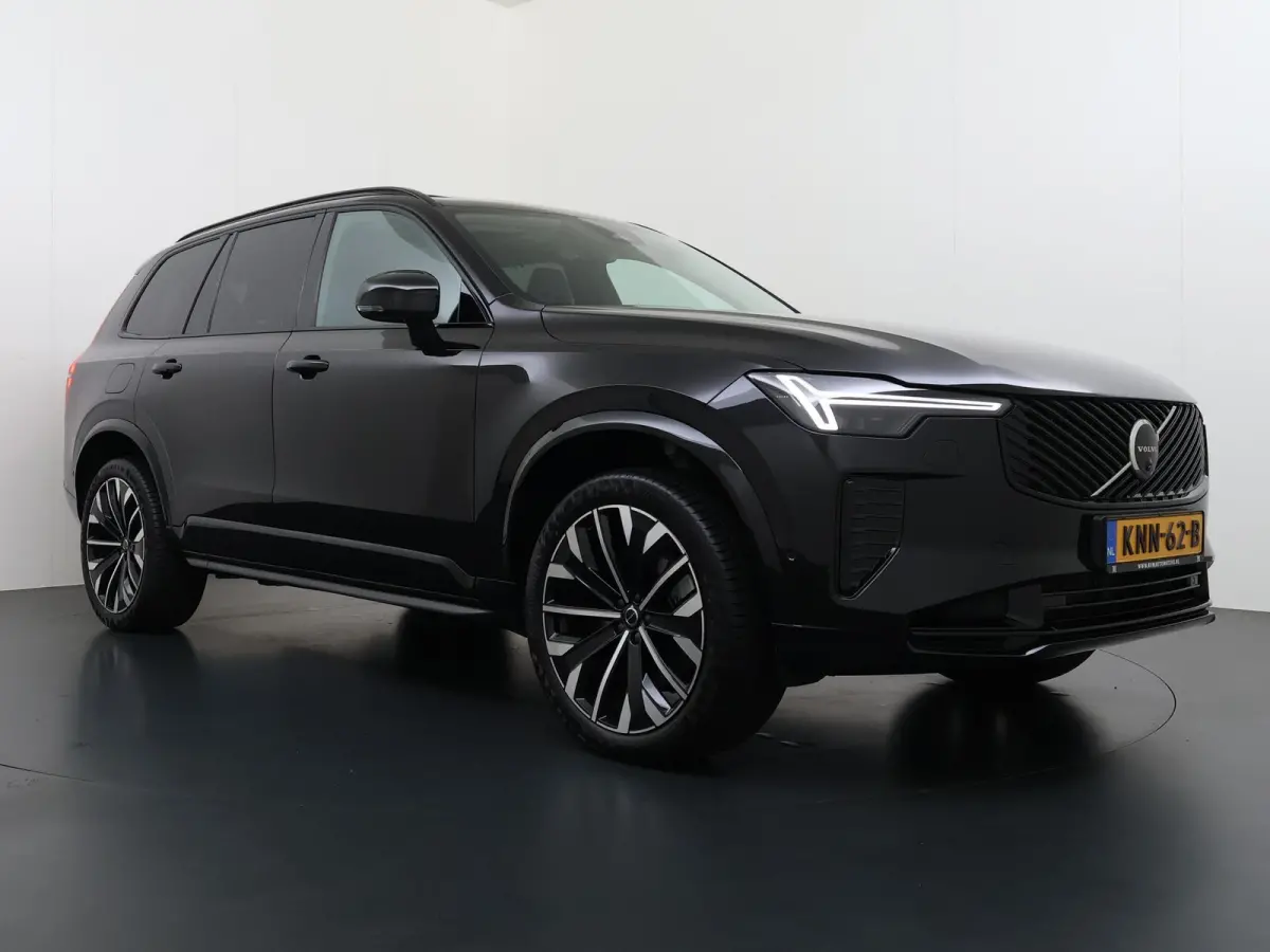 2.0 T8 Plug-in hybrid AWD Ultra Dark VAN:77.900,- VOOR:71.877,- UW HERFSTVOORDEEL:6.023,-BOWERS & WILKINS| LUCHTVERING| STOELVENTILATIE| ELEKTRISCHE TREKHAAK| 7 PERSOONS| MASSAGESTOELEN NAPP