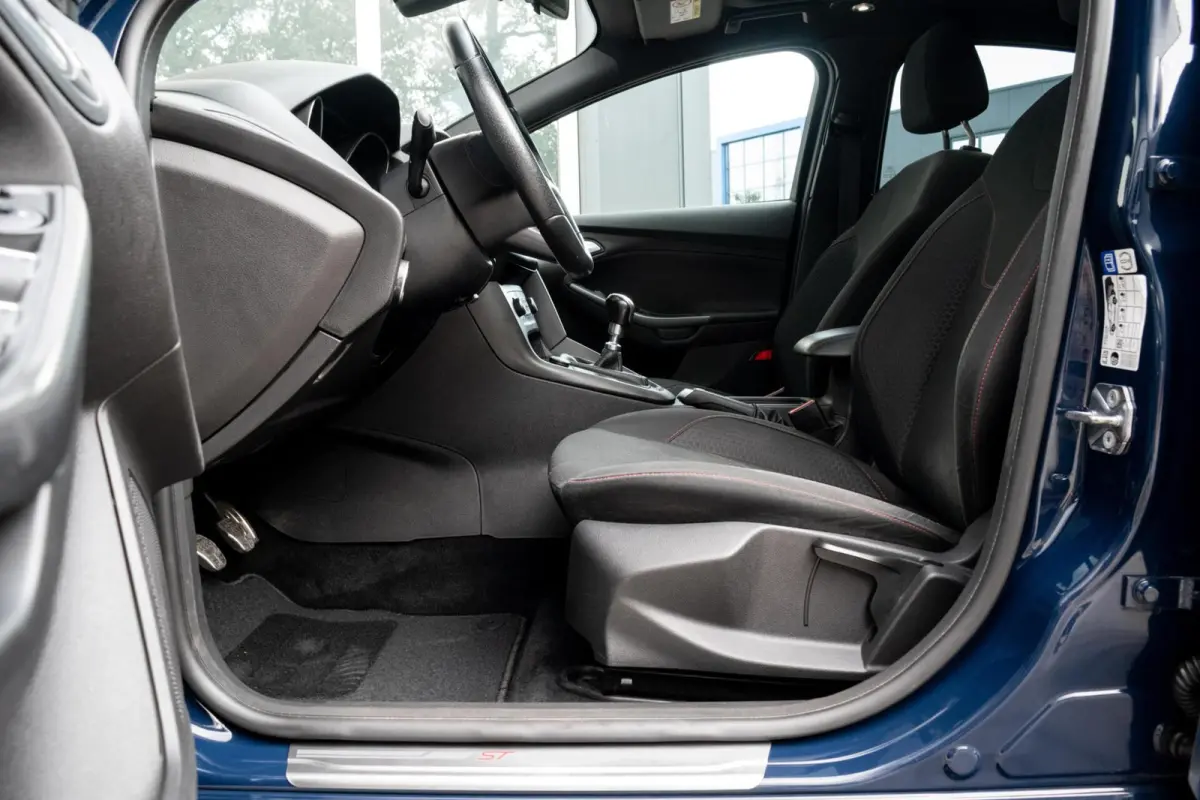 1.5 ST-Line|NW. DISTR. RIEM|PANO|KEYLESS START|18" OXIGIN VELGEN|CUSTOM UITLAAT