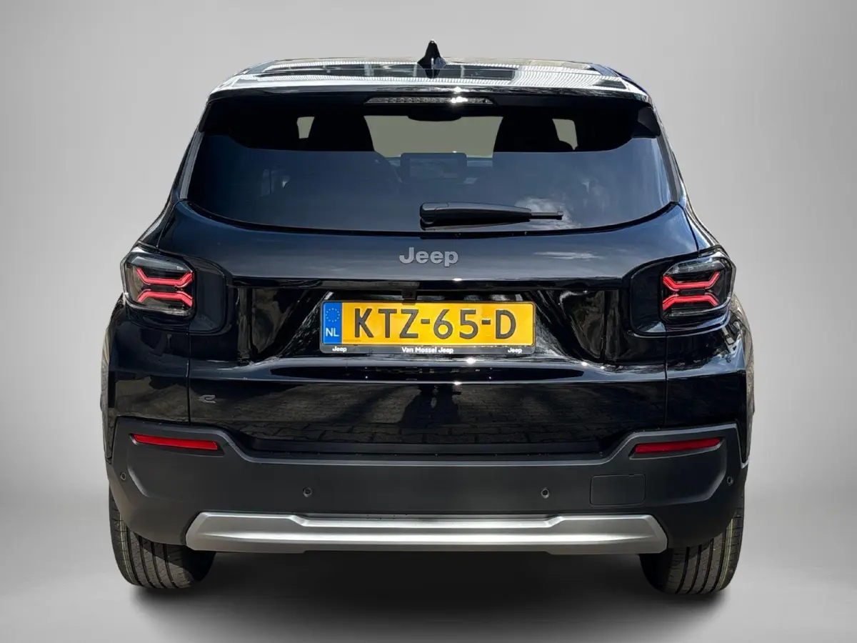 Summit 54 kWh MY'27 | Apple Carplay/ Android Auto | Stoelverwarming | Elektrisch Schuif/kanteldak | LMV 18" |
