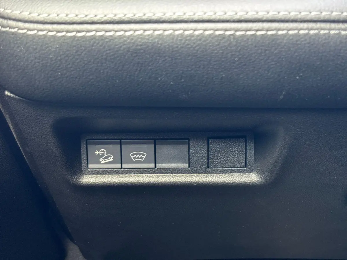 Summit 54 kWh MY'27 | Apple Carplay/ Android Auto | Stoelverwarming | Elektrisch Schuif/kanteldak | LMV 18" |