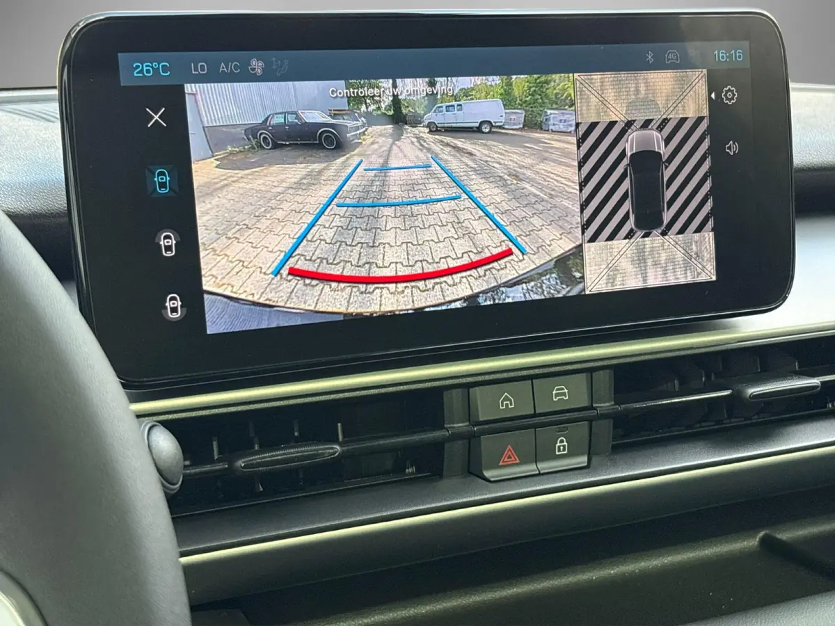 Summit 54 kWh MY'27 | Apple Carplay/ Android Auto | Stoelverwarming | Elektrisch Schuif/kanteldak | LMV 18" |
