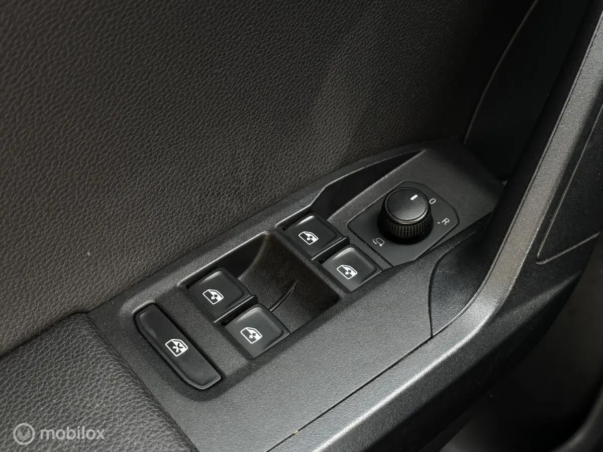 1.0 TSI Xcellence Launch Edition Camera*Carplay*Cruise