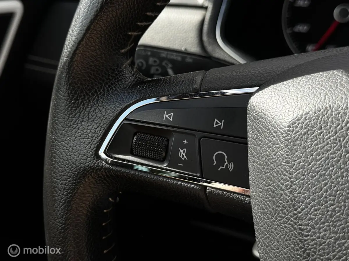 1.0 TSI Xcellence Launch Edition Camera*Carplay*Cruise