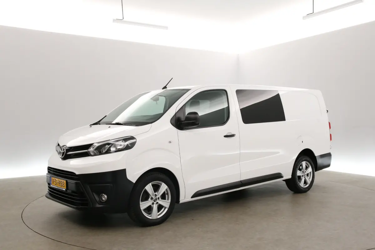 2.0 D-4D Navigator Long L3H1 | DC | 6 Zits | Airco | Cruise | Trekhaak | Parkeersens.